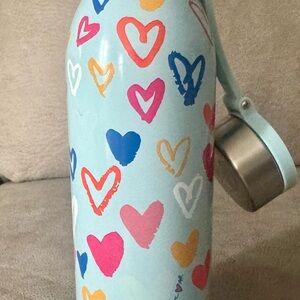 Vibrant Heart Design Water Bottle